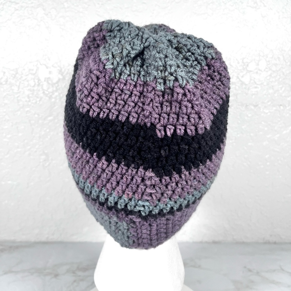 Crochet Beanie & Scrunchies Set - Picture 4 of 9